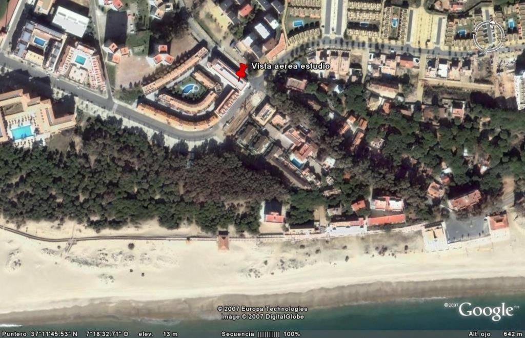 Estudio Con Piscina Y Garaje A 100 Mtr De La Playa Isola Cristina Esterno foto